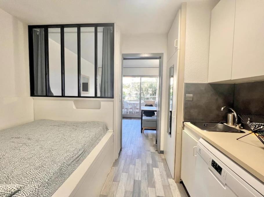 Appartement Port De Hyeres 4 Personnes מראה חיצוני תמונה