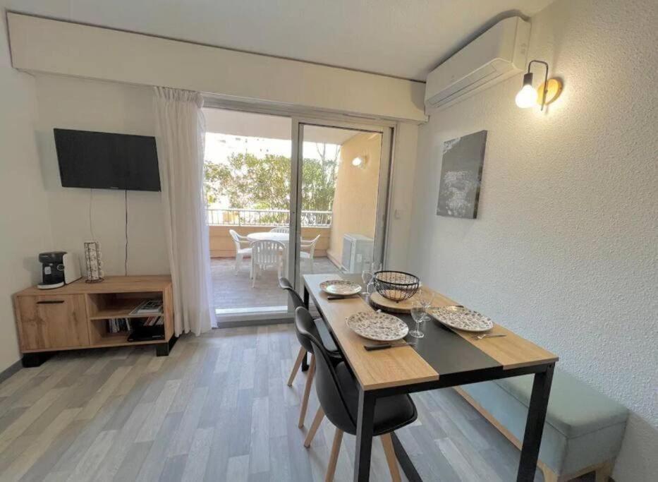 Appartement Port De Hyeres 4 Personnes מראה חיצוני תמונה
